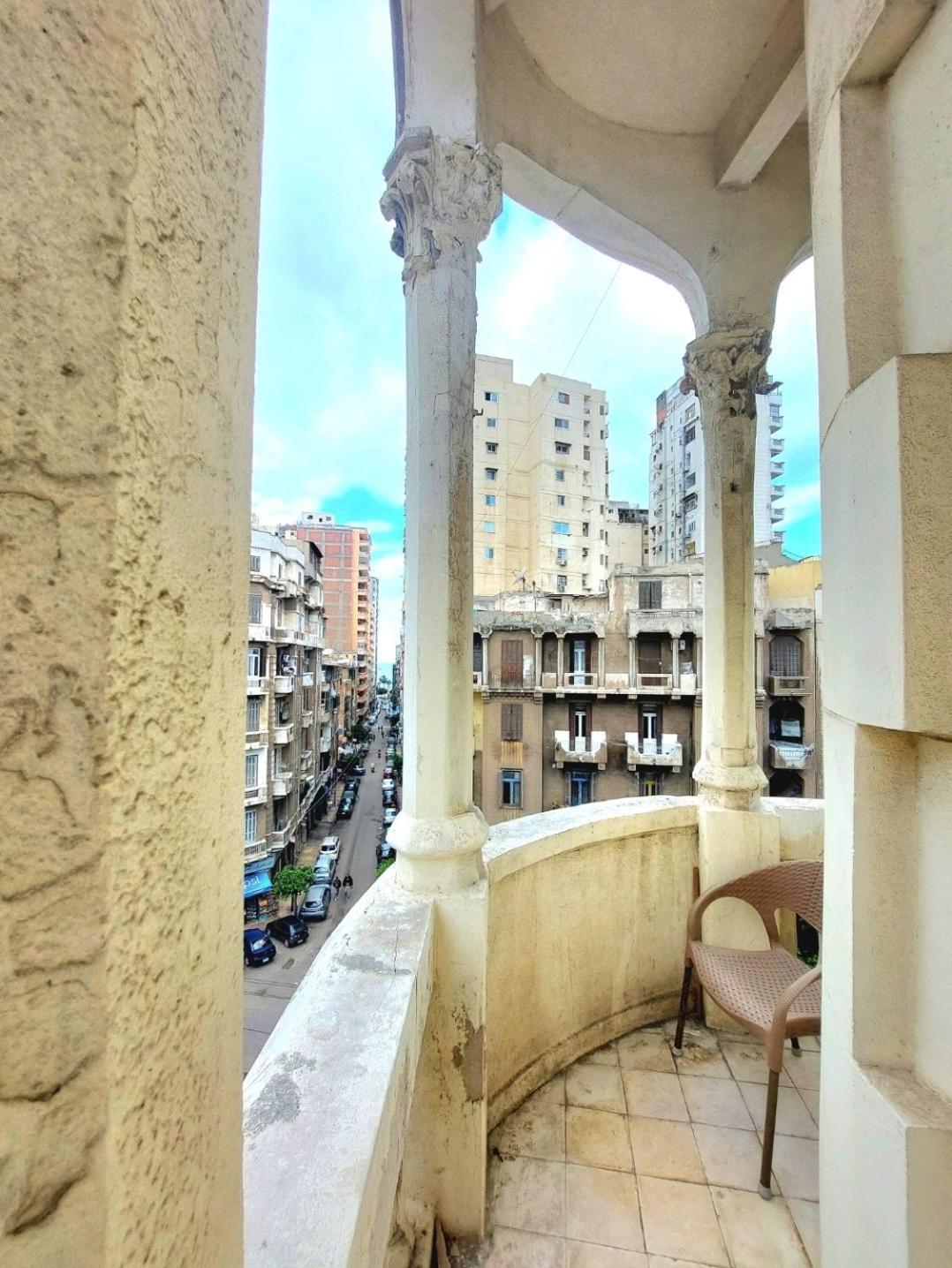 Arab Hostel, Welcoming All Solo And Groups Travellers But, Unmarried Couples Not Allowed Alexandria Bagian luar foto