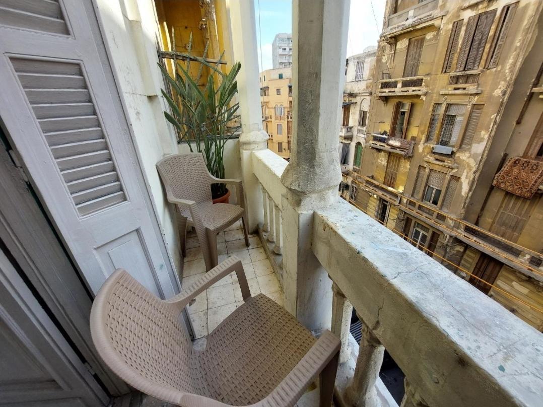 Arab Hostel, Welcoming All Solo And Groups Travellers But, Unmarried Couples Not Allowed Alexandria Bagian luar foto