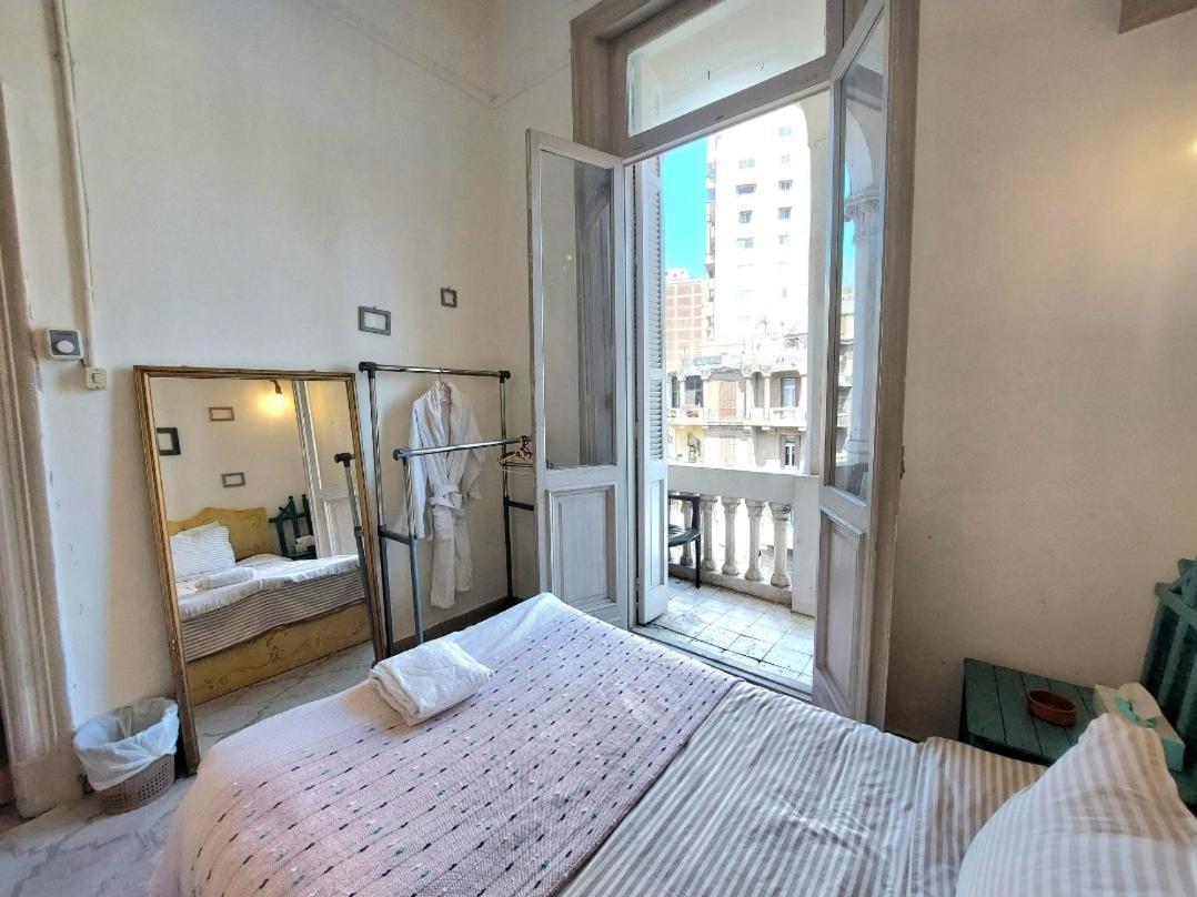 Arab Hostel, Welcoming All Solo And Groups Travellers But, Unmarried Couples Not Allowed Alexandria Bagian luar foto