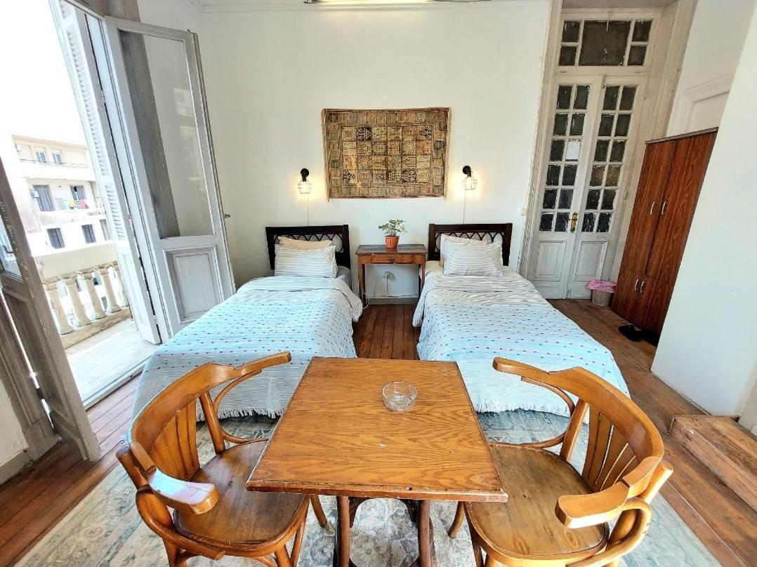 Arab Hostel, Welcoming All Solo And Groups Travellers But, Unmarried Couples Not Allowed Alexandria Bagian luar foto